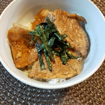 甘辛いタレが前に食べに行った帯広の豚丼と同じ味がして美味しかったです！ごちそうさまでした(^^)